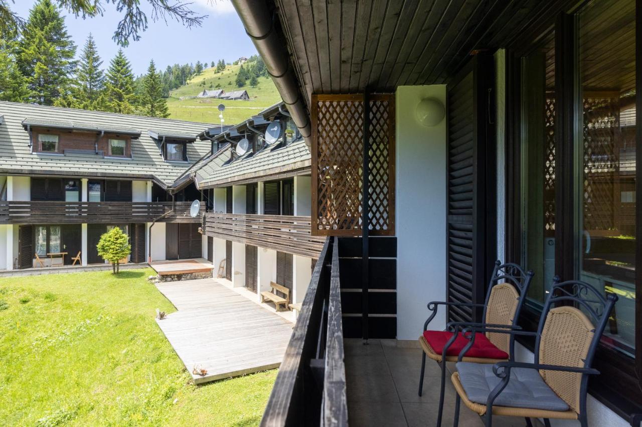 Apartma Krvavec - Cosy Mountain Retreat Cerklje na Gorenjskem Luaran gambar