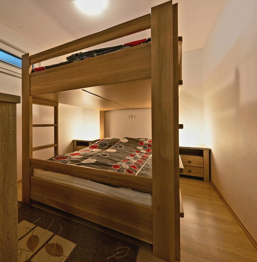 Apartma Krvavec - Cosy Mountain Retreat Cerklje na Gorenjskem Luaran gambar