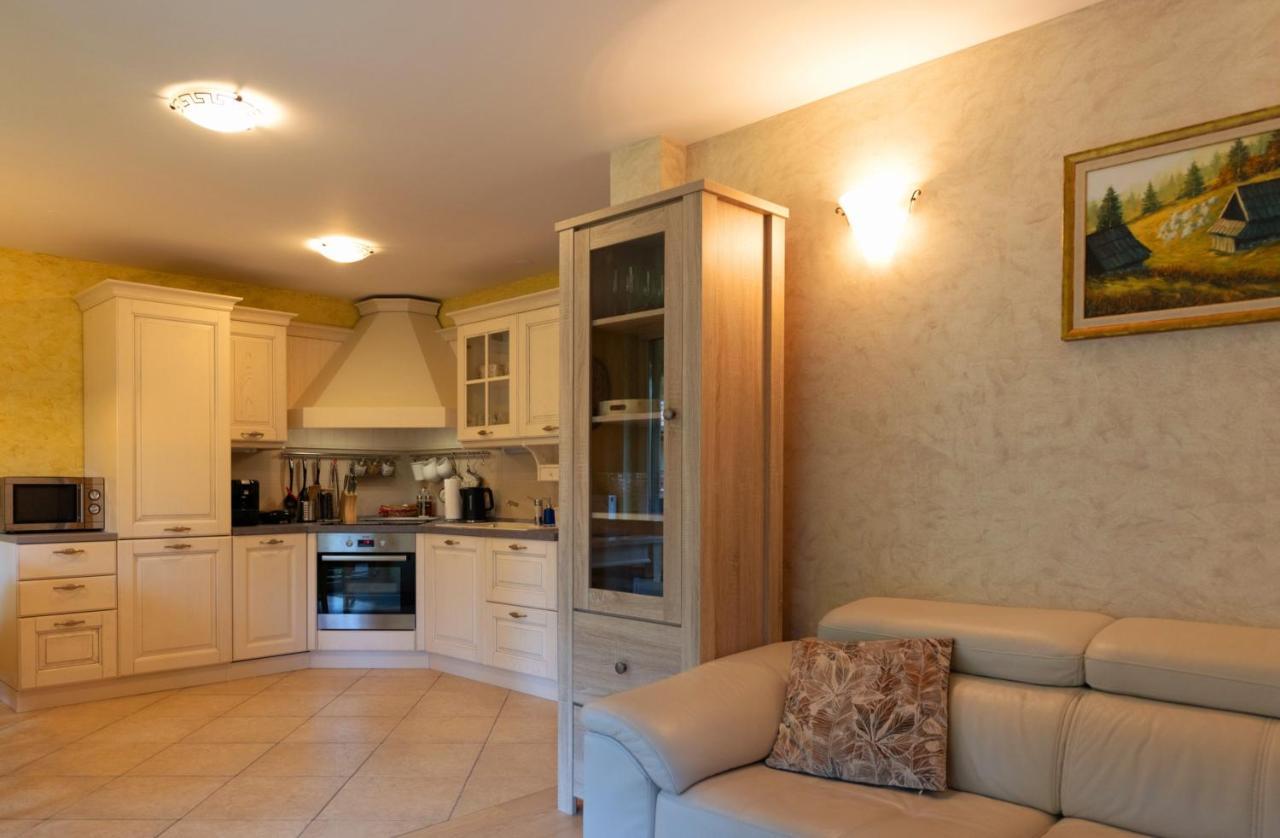 Apartma Krvavec - Cosy Mountain Retreat Cerklje na Gorenjskem Luaran gambar